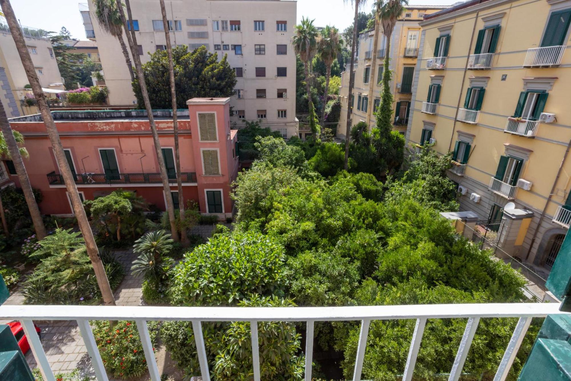 Don Vittorio A Chiaia Hotel Naples Exterior photo