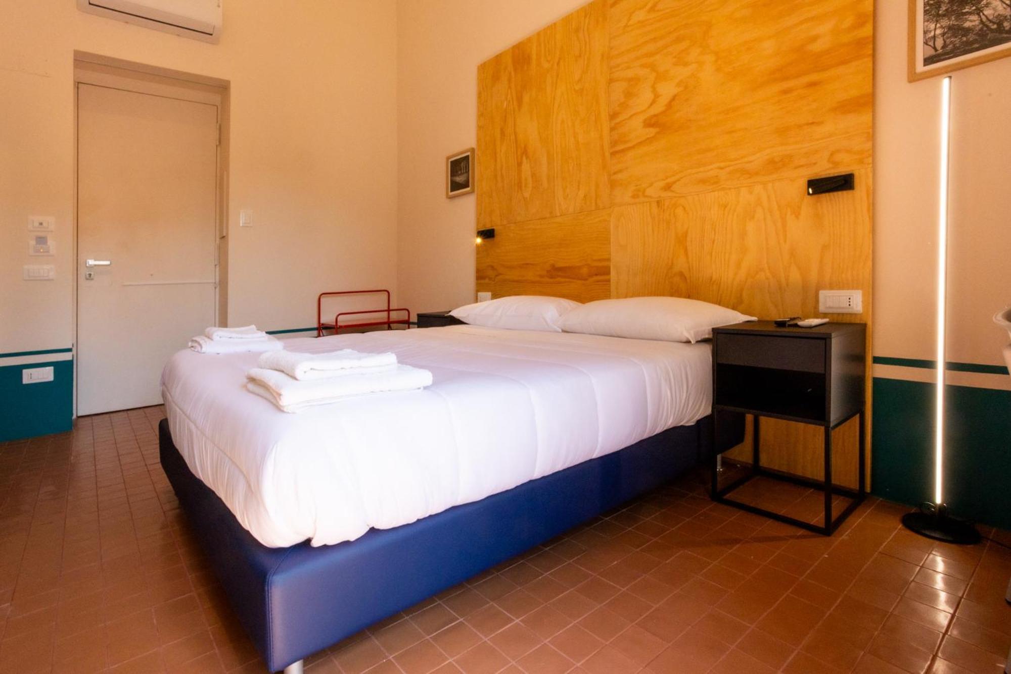 Don Vittorio A Chiaia Hotel Naples Exterior photo